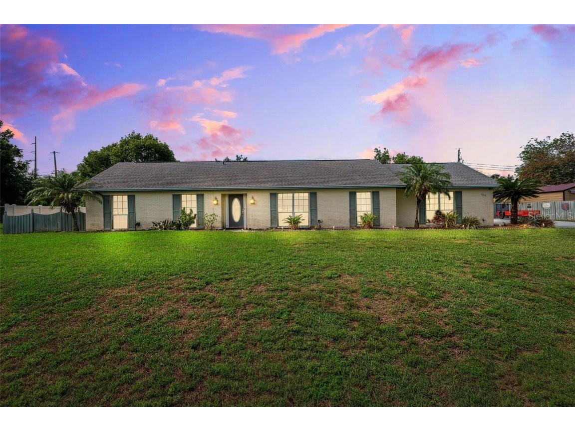 2013 Capri Road Valrico FL 33594 TB8387163 image1