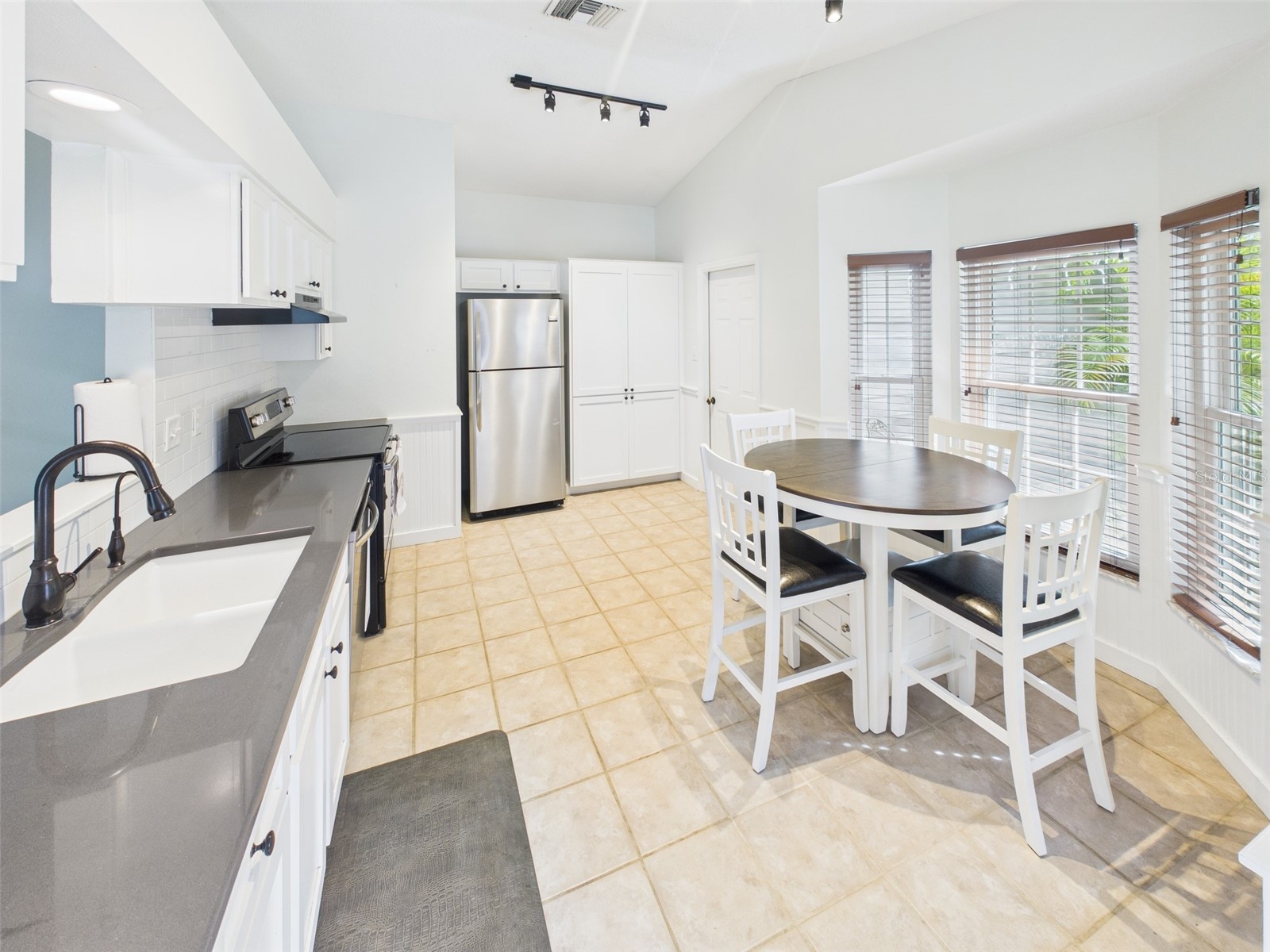 2013 Donnelly Place Mount Dora FL 32757 G5102645 image4
