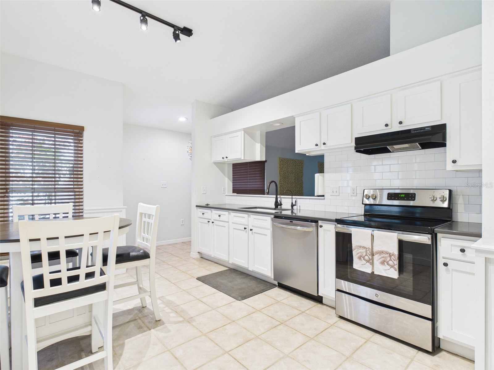2013 Donnelly Place Mount Dora FL 32757 G5102645 image5