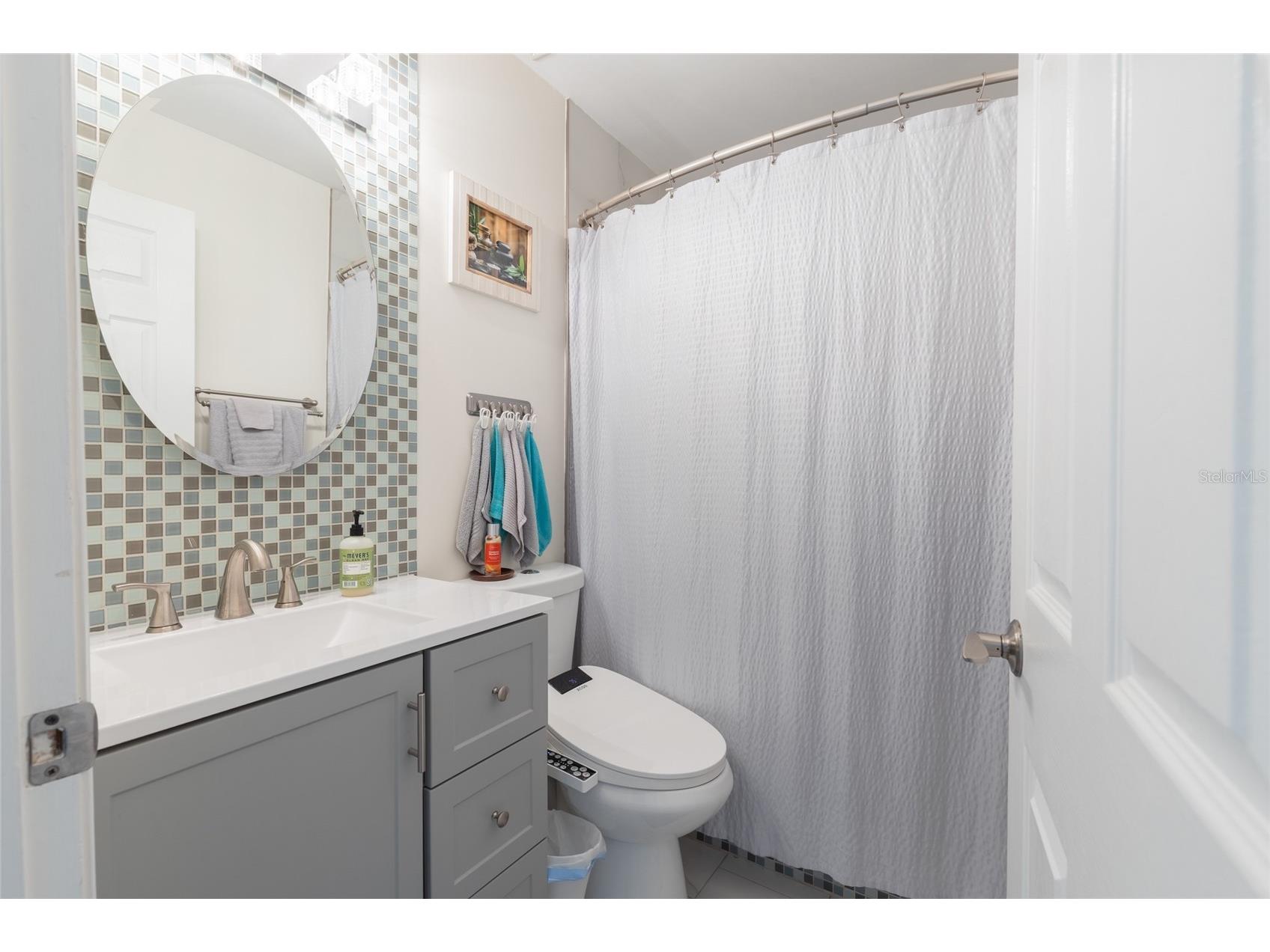 2013 Dover Court Oldsmar FL 34677 TB8519255 image12