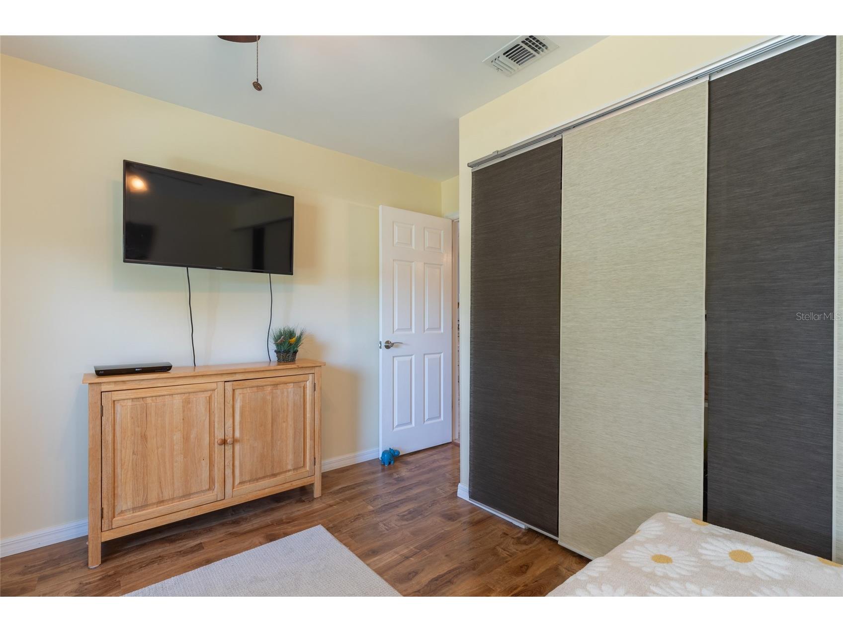 2013 Dover Court Oldsmar FL 34677 TB8519255 image15