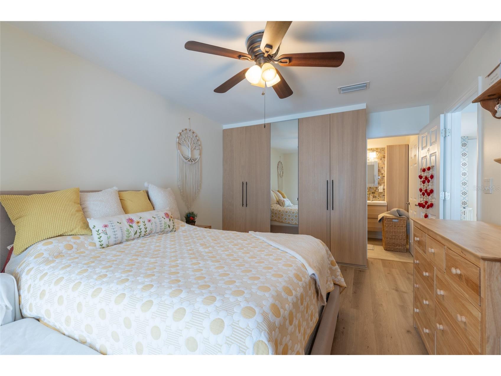 2013 Dover Court Oldsmar FL 34677 TB8519255 image18