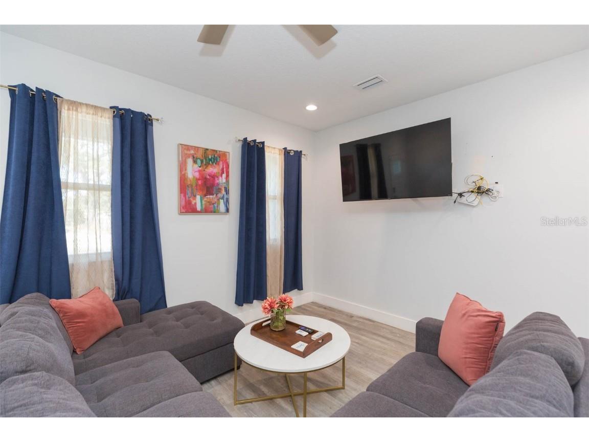 2013 E Waters Avenue Tampa FL 33604 TB8448064 image10