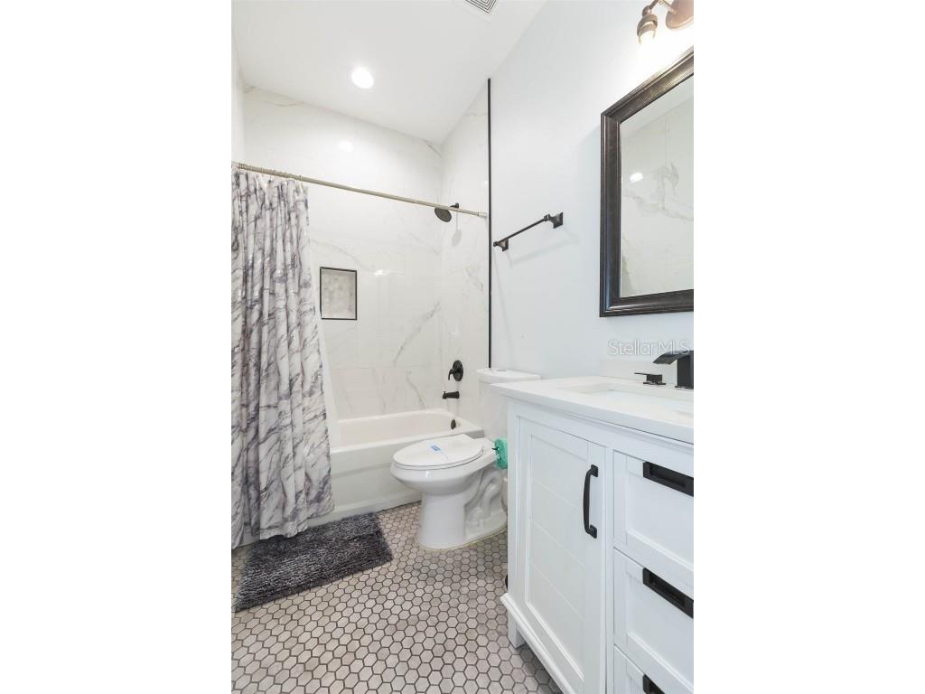 2013 E Waters Avenue Tampa FL 33604 TB8448064 image23