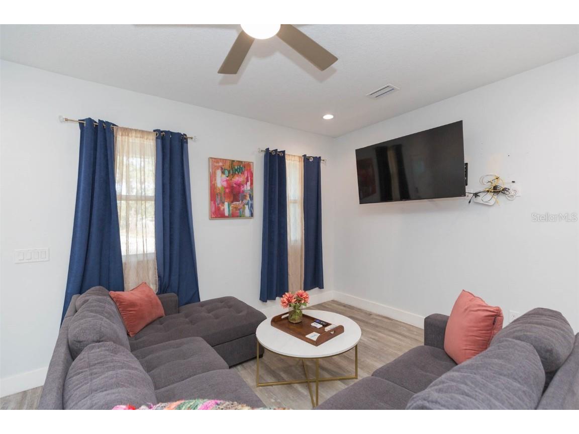 2013 E Waters Avenue Tampa FL 33604 TB8448064 image7