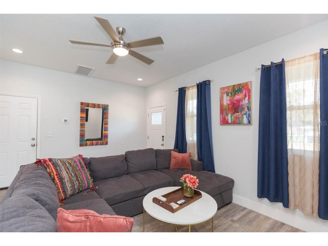 2013 E Waters Avenue Tampa FL 33604 TB8448064 image9