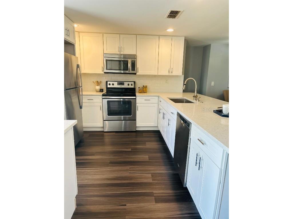 2013 Finland Drive Spring Hill FL 34609 W7865829 image22