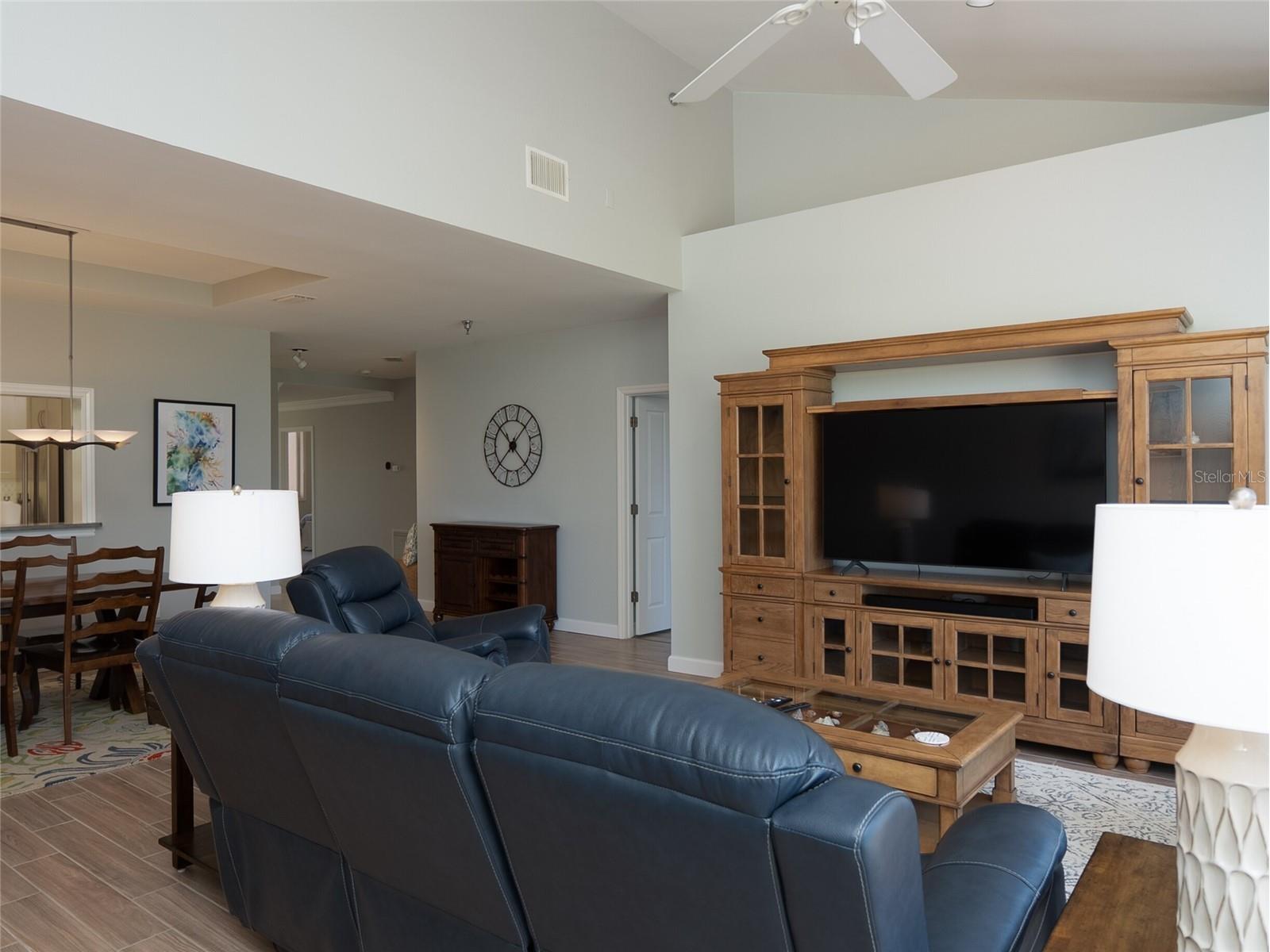 2013 Harbour Links Drive #2013 Longboat Key FL 34228 A4692261 image26