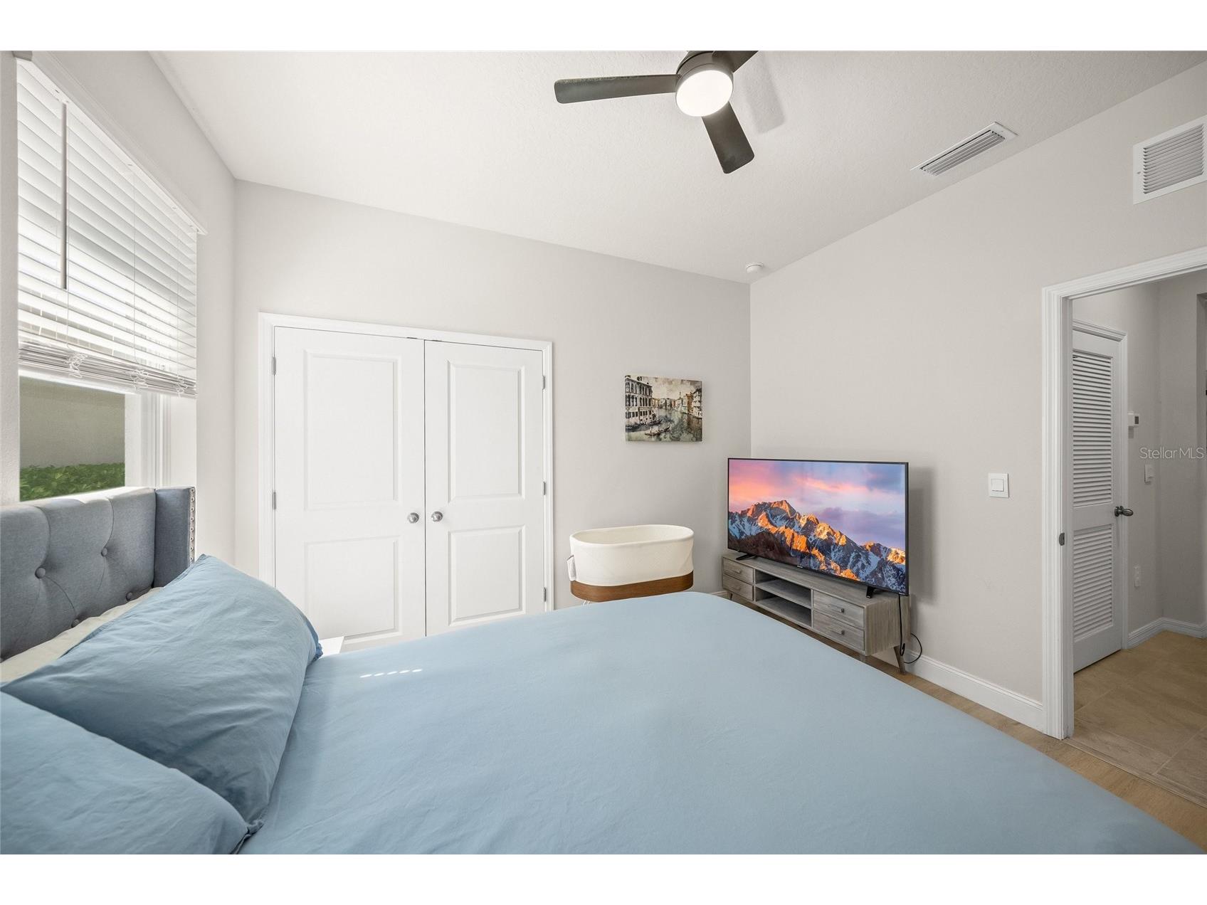 2013 Midnight Pearl Drive Sarasota FL 34240 A4694232 image16