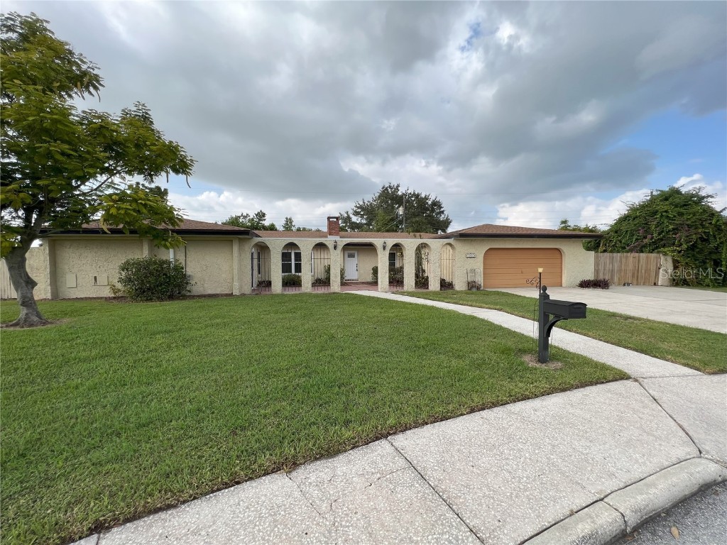 2013 Oliver Place Winter Haven FL 33881 L4939908 image1