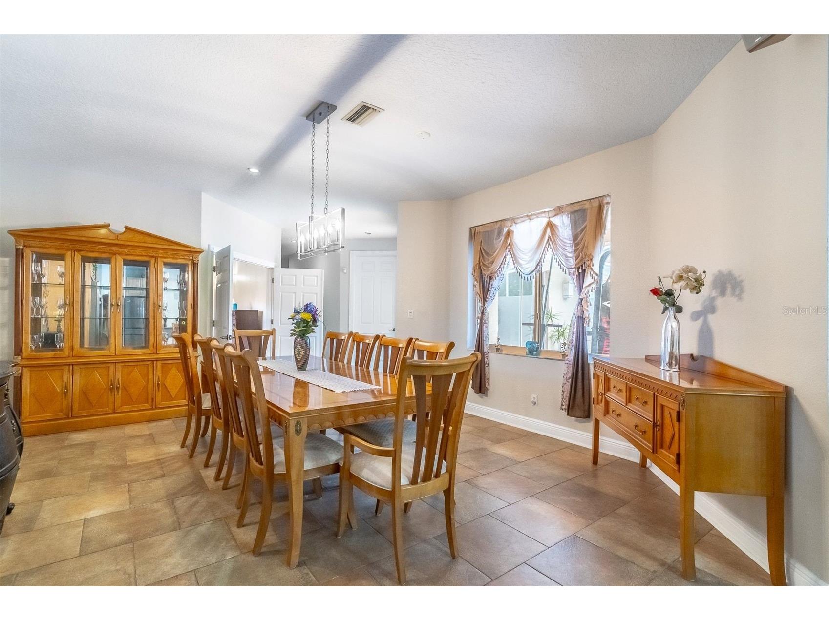 2013 Quail Hollow Dr Deland FL 32720 - ST JOHNS RIVER V4948884 image15