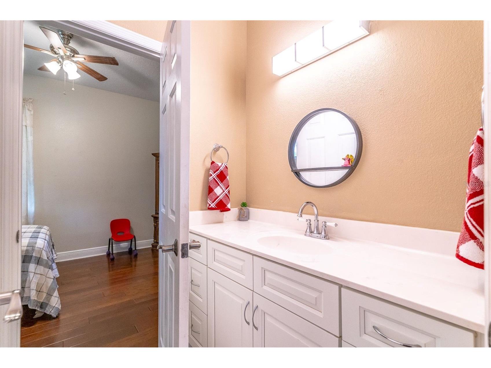 2013 Quail Hollow Dr Deland FL 32720 - ST JOHNS RIVER V4948884 image21
