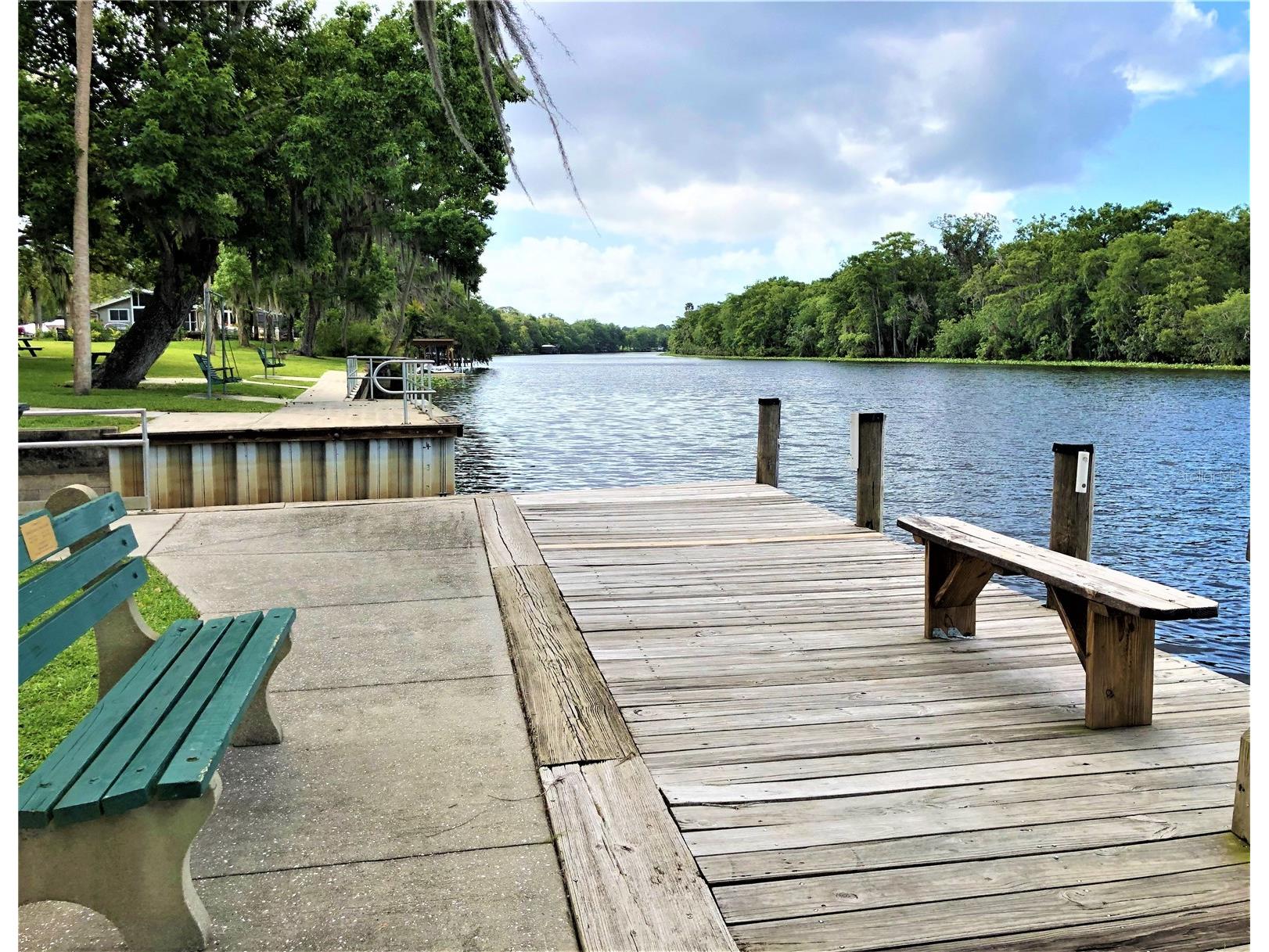 2013 Quail Hollow Dr Deland FL 32720 - ST JOHNS RIVER V4948884 image37