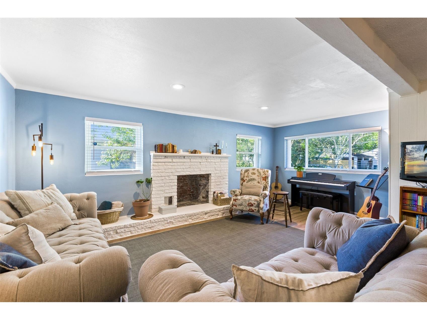 2013 S Holly Avenue Sanford FL 32771 O6389766 image2