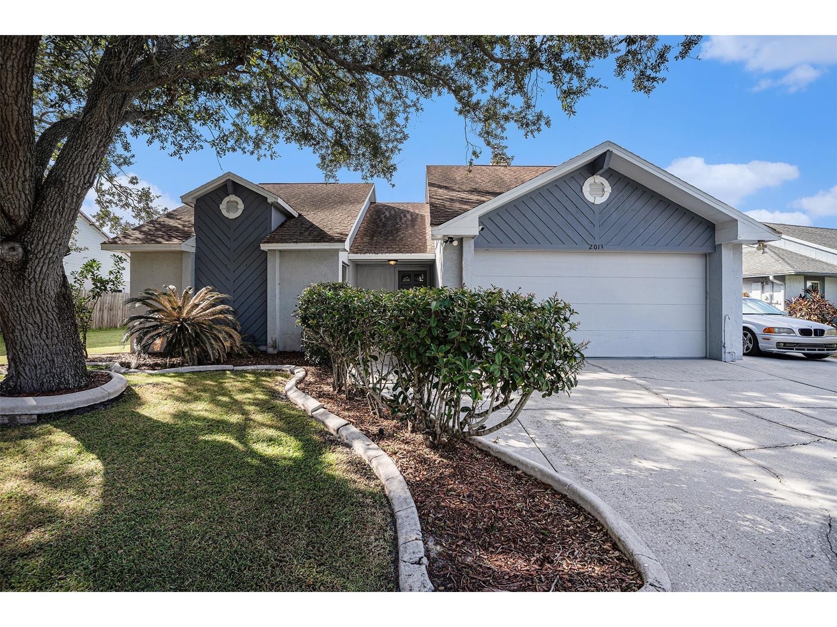 2013 Shadow Pine Drive Brandon FL 33511 TB8438064 image1