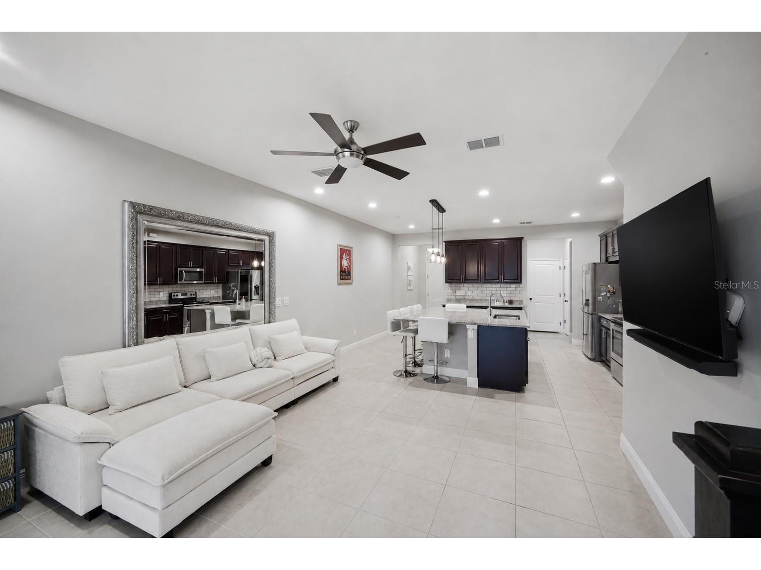 2013 Sunset Wind Loop Oldsmar FL 34677 TB8507673 image6