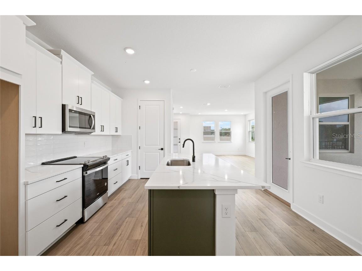 2013 Wild Heron Court Valrico FL 33596 TB8426412 image11