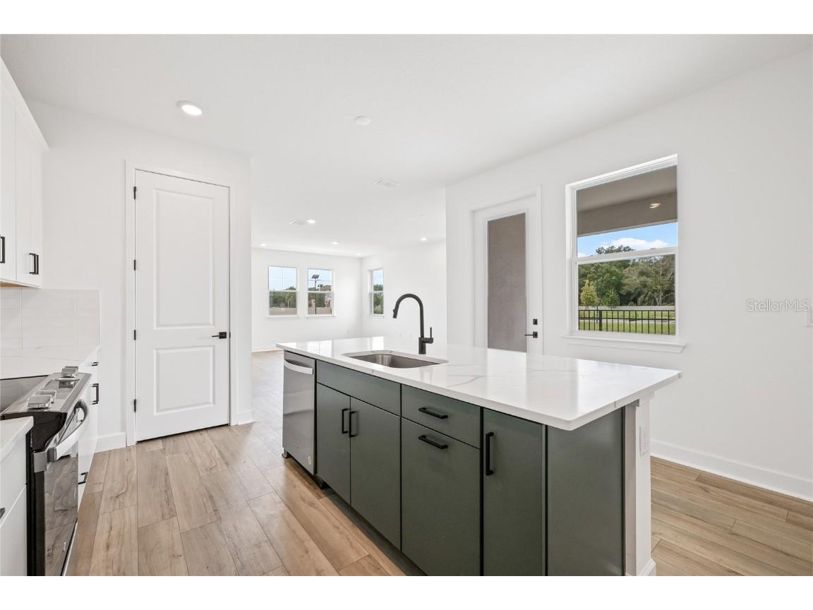 2013 Wild Heron Court Valrico FL 33596 TB8426412 image12