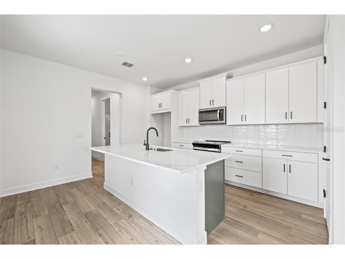 2013 Wild Heron Court Valrico FL 33596 TB8426412 image9