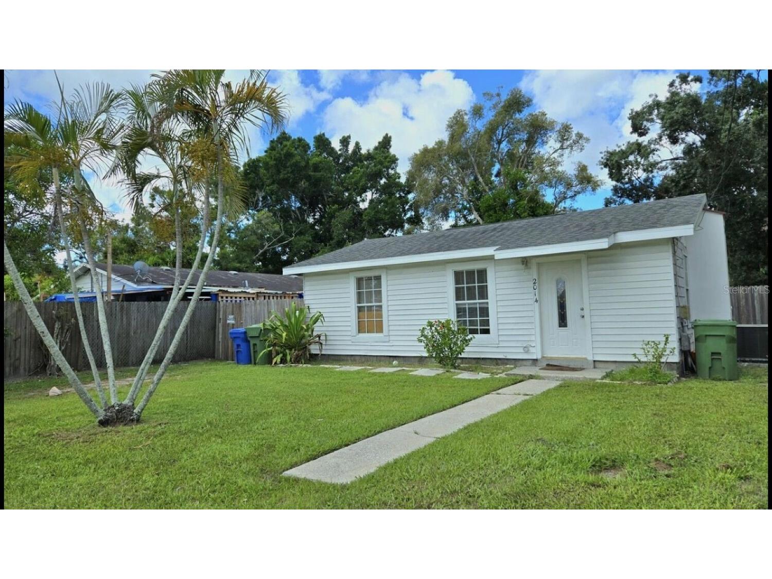 2014 10th Street W Bradenton FL 34205 A4693700 image1