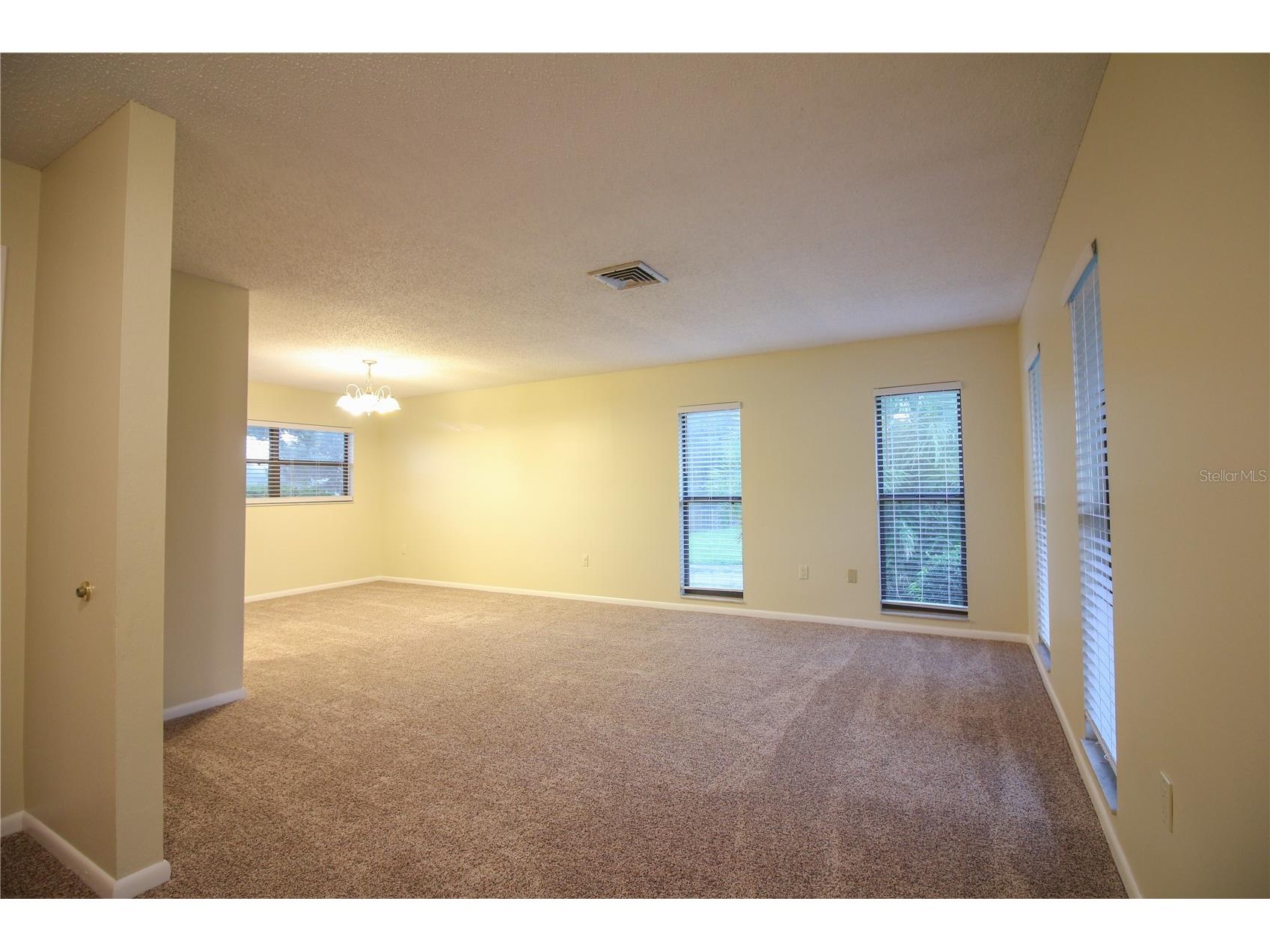 2014 Charnes Drive Lakeland FL 33813 L4962654 image3
