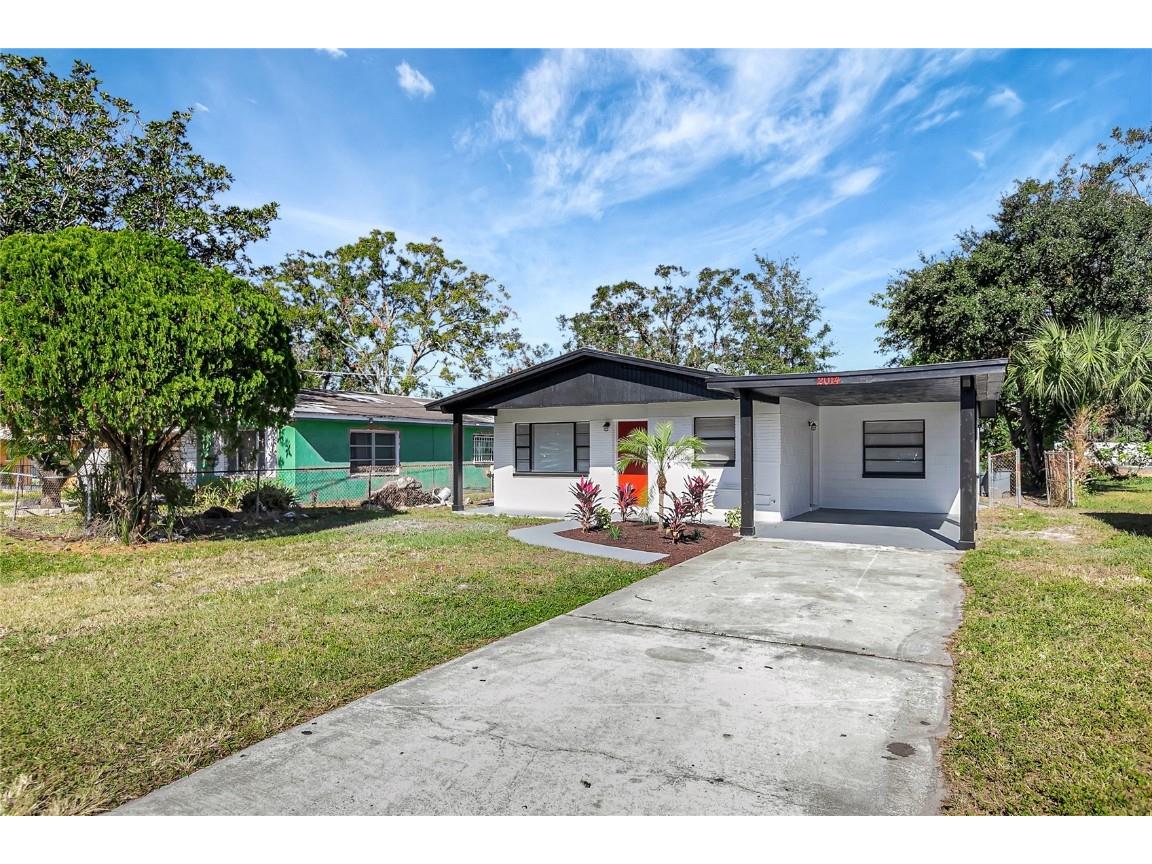 2014 E Genesee Street Tampa FL 33610 TB8326815 image1
