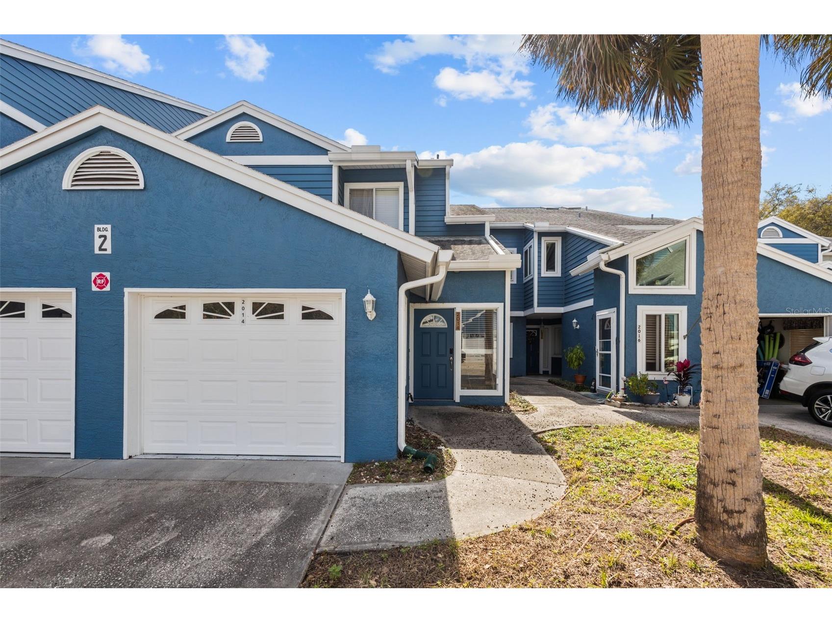 2014 Golfview Drive #2014 Tarpon Springs FL 34689 TB8483185 image1