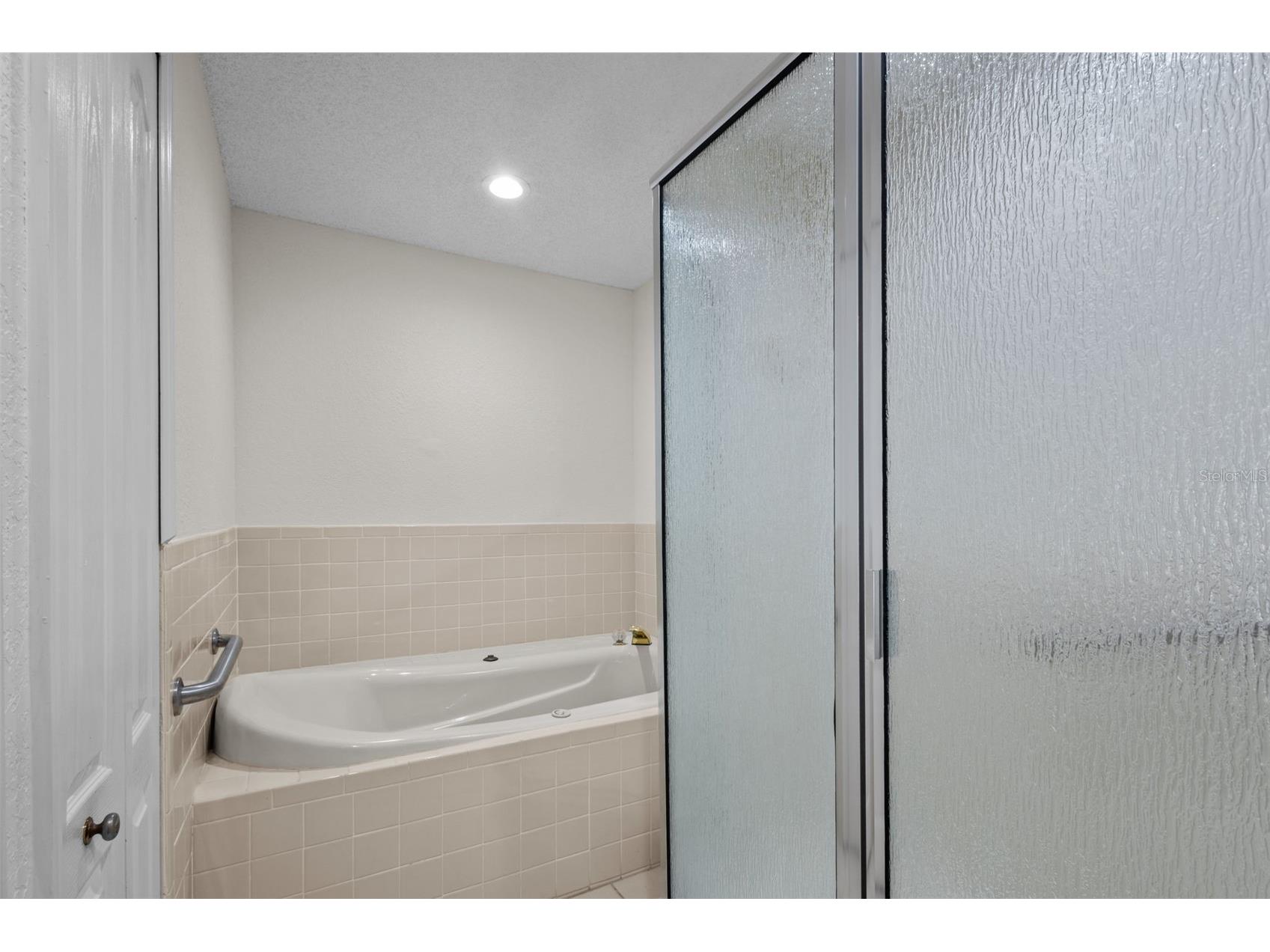2014 Golfview Drive #2014 Tarpon Springs FL 34689 TB8483185 image17