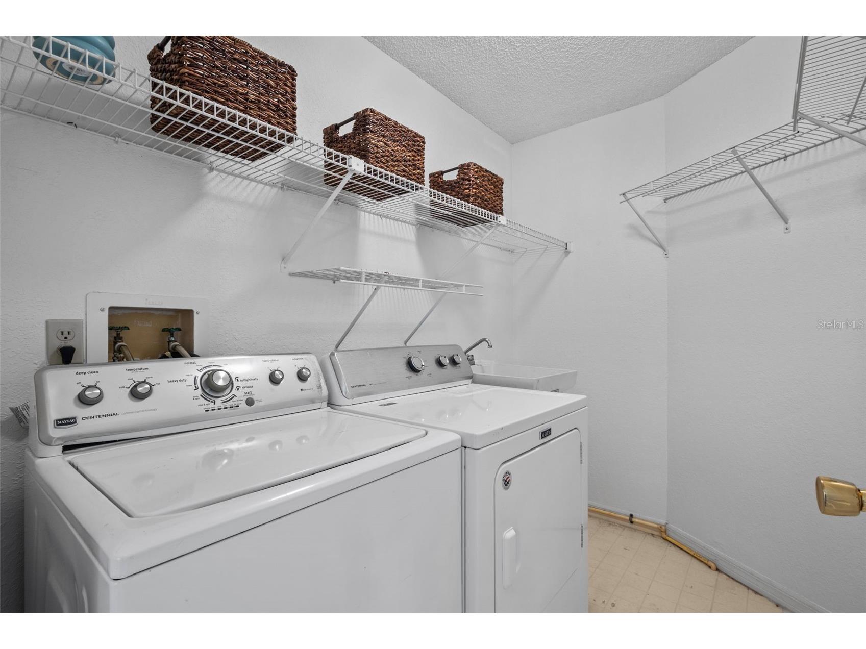 2014 Golfview Drive #2014 Tarpon Springs FL 34689 TB8483185 image25