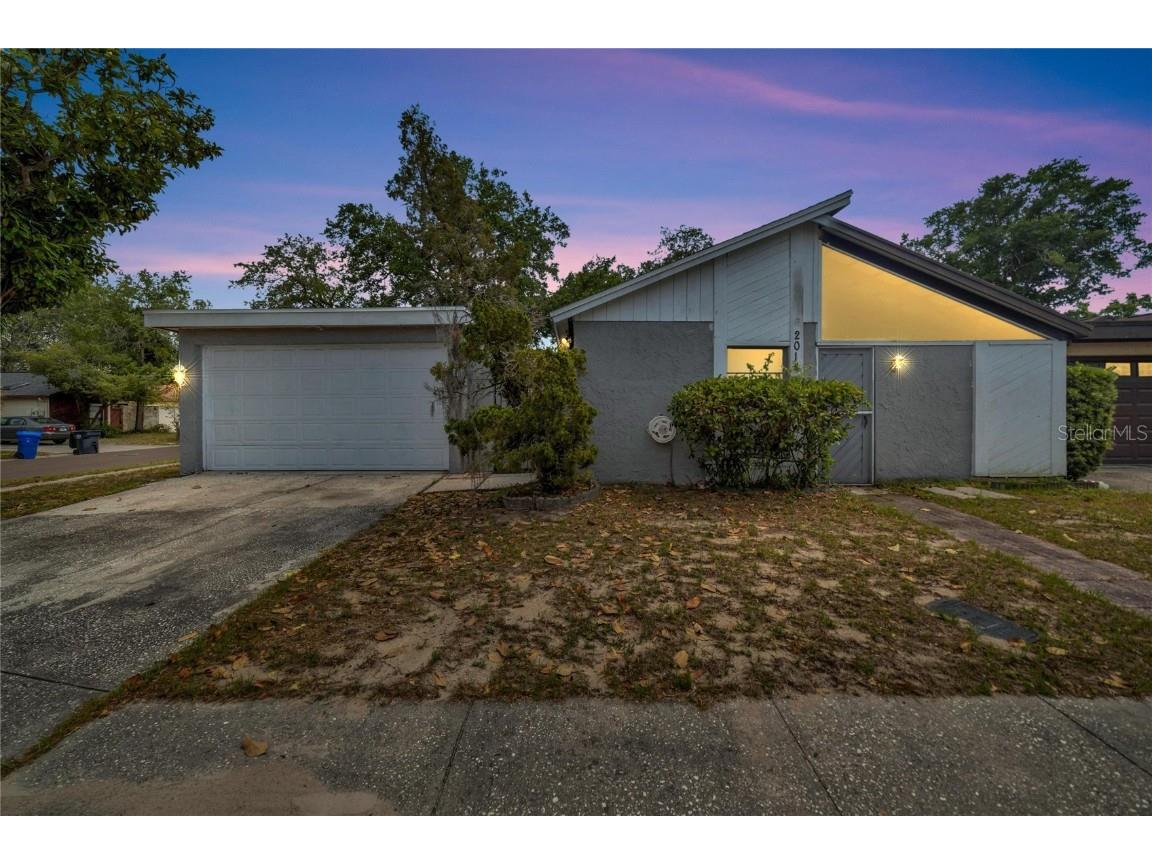 2014 Gregory Drive Tampa FL 33613 T3528324 image1