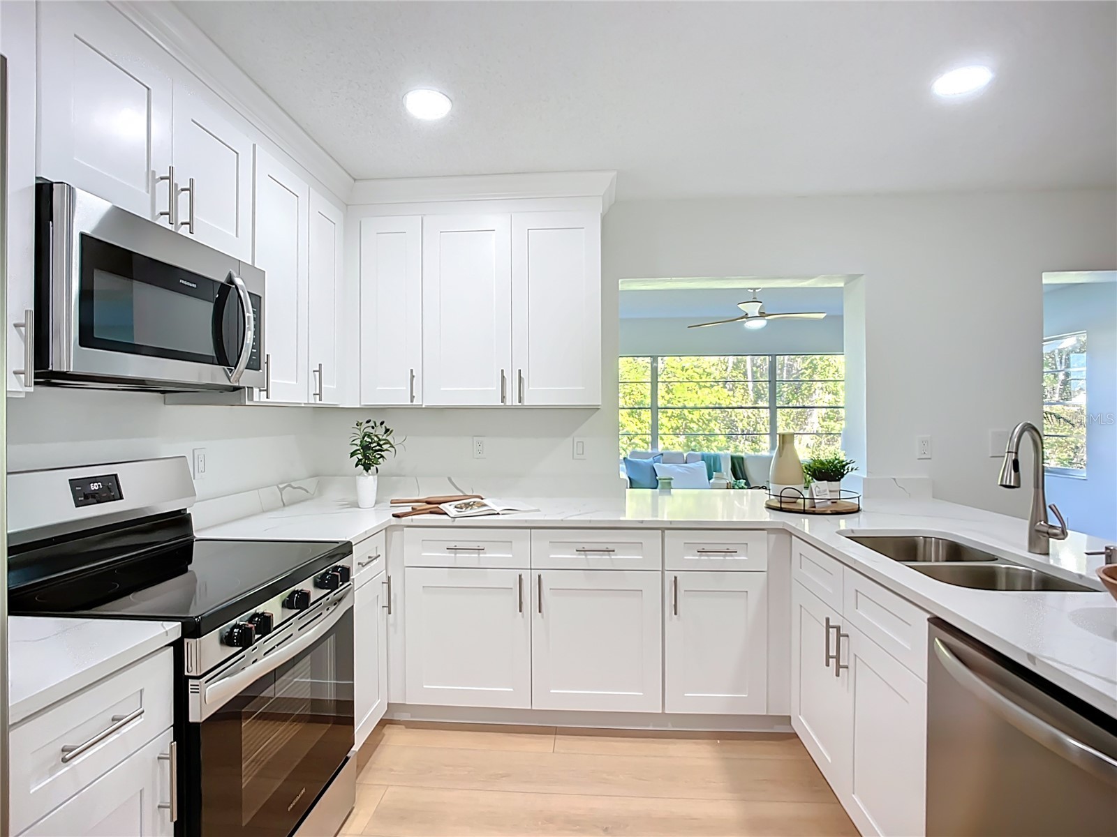 2014 Hampstead Circle Sun City Center FL 33573 TB8497174 image9