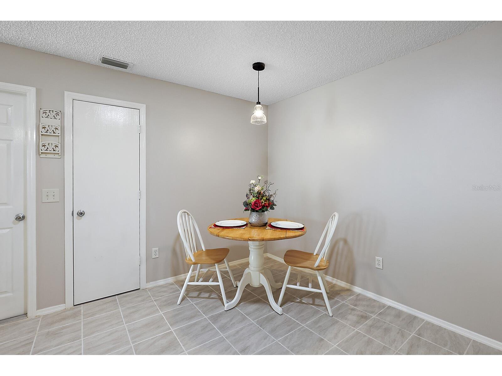 2014 Johnson Court The Villages FL 32162 G5110407 image2