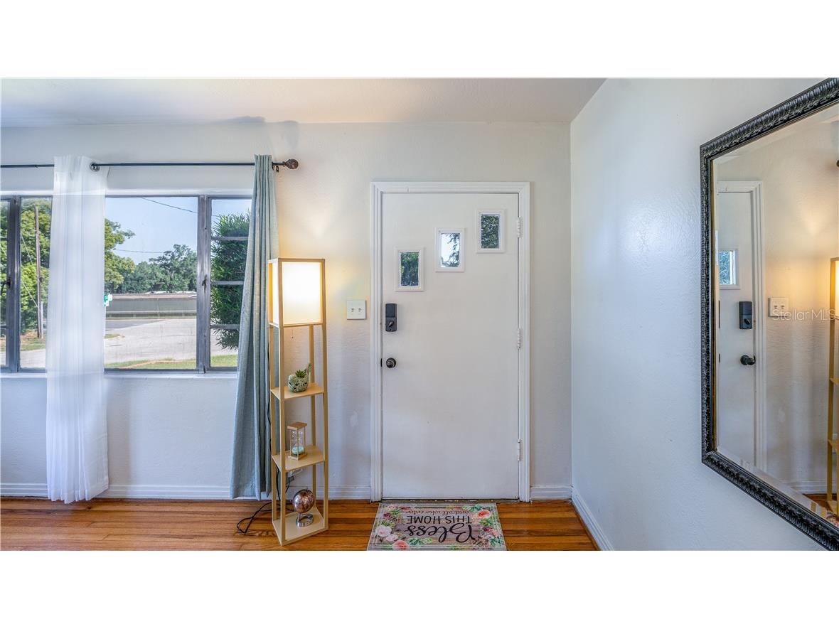 2014 Newman Street Orlando FL 32803 O6378966 image5