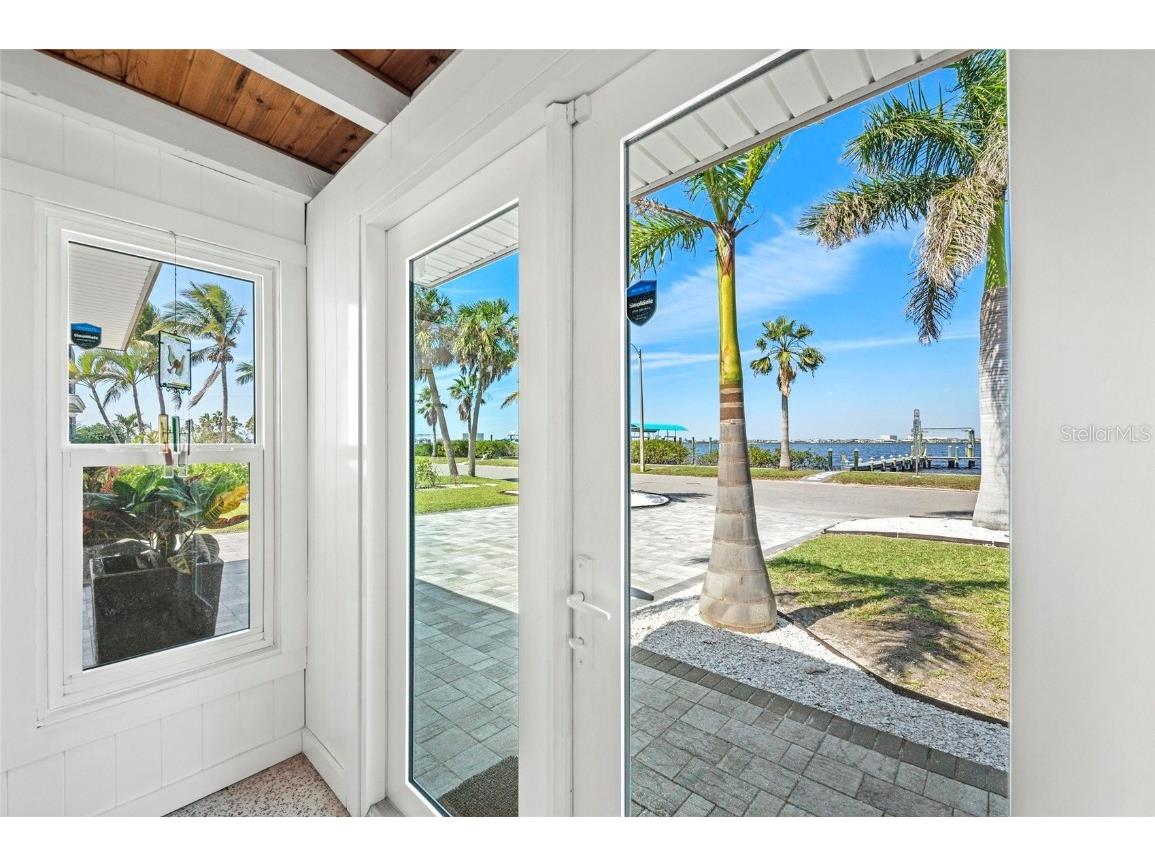 2014 Riverside Drive E Bradenton FL 34208 - MANATEE RIVER A4672794 image11