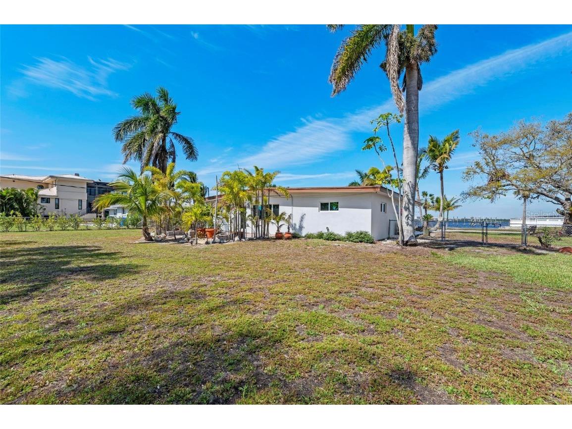 2014 Riverside Drive E Bradenton FL 34208 - MANATEE RIVER A4672794 image43