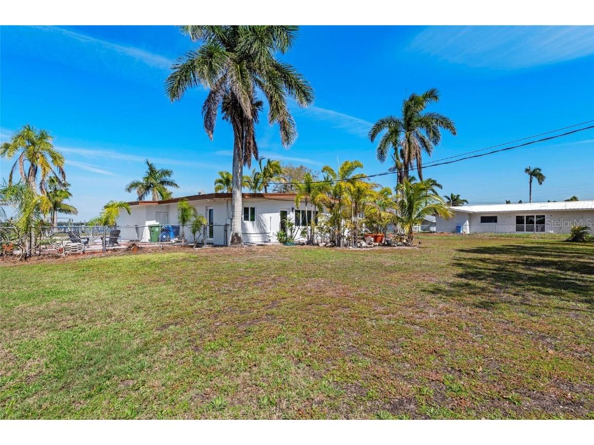 2014 Riverside Drive E Bradenton FL 34208 - MANATEE RIVER A4672794 image44