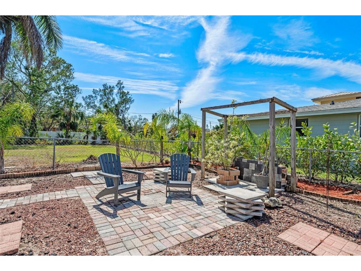 2014 Riverside Drive E Bradenton FL 34208 - MANATEE RIVER A4672794 image46