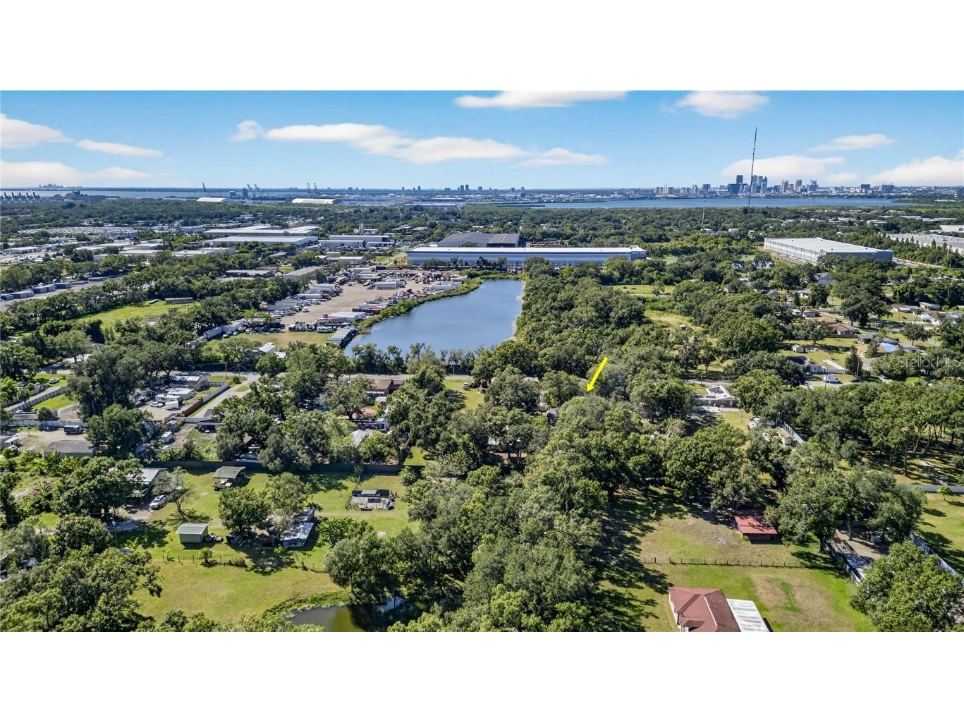 2014 S 58th St Tampa FL 33619 TB8441143 image10