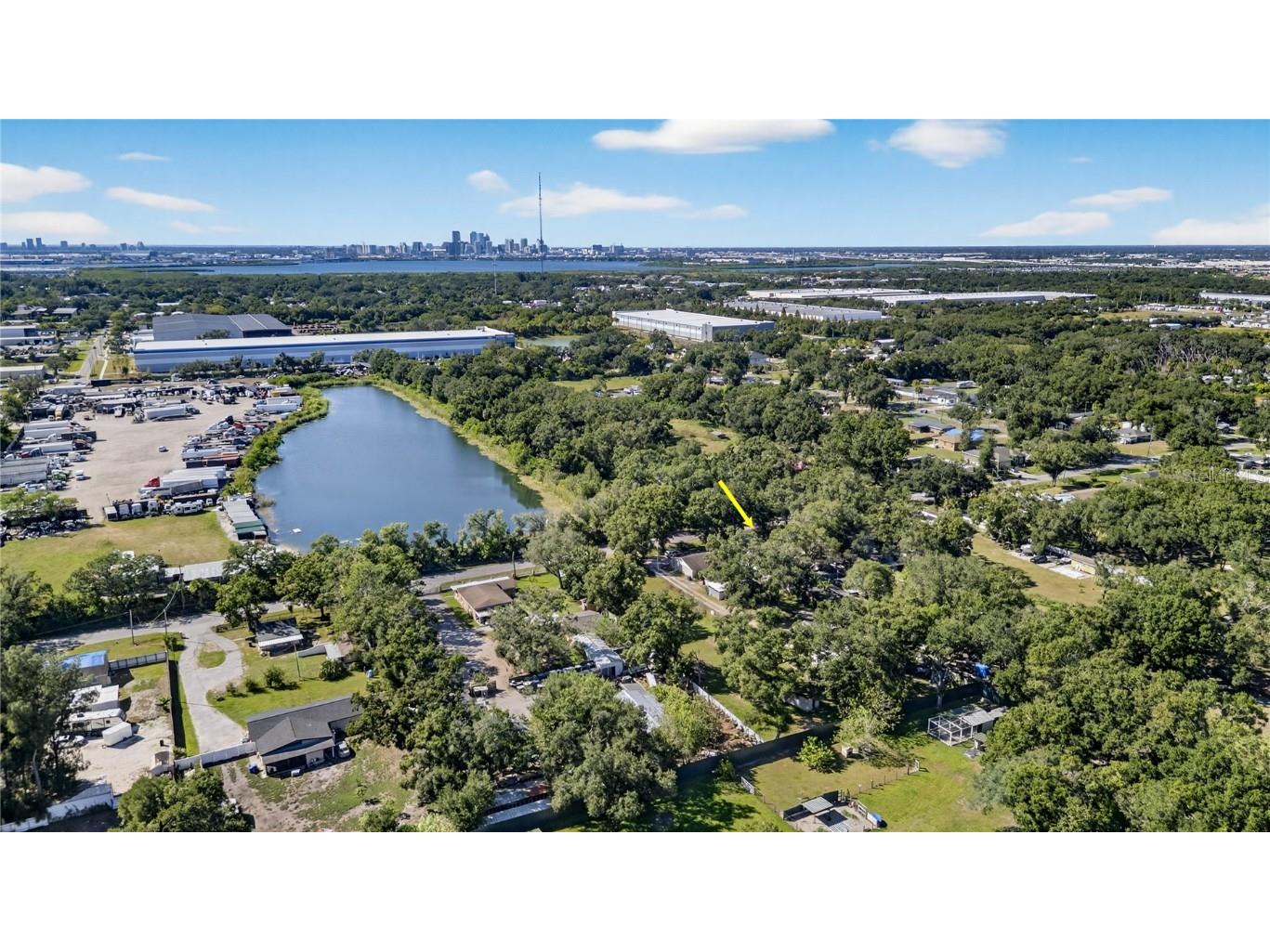 2014 S 58th St Tampa FL 33619 TB8441143 image11