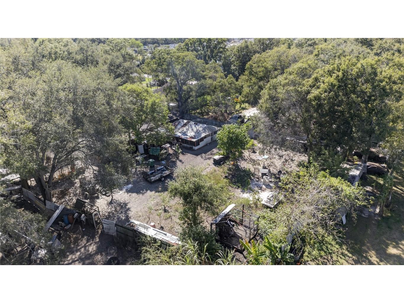 2014 S 58th St Tampa FL 33619 TB8441143 image12