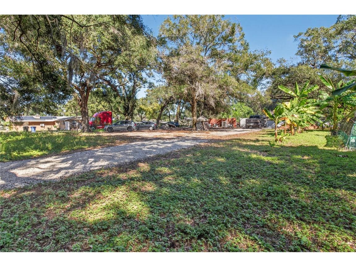 2014 S 58th St Tampa FL 33619 TB8441143 image15