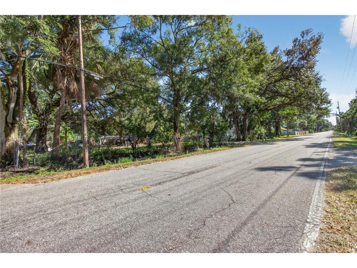 2014 S 58th St Tampa FL 33619 TB8441143 image33