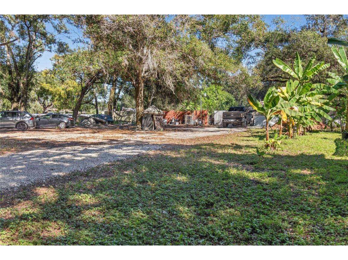 2014 S 58th St Tampa FL 33619 TB8441143 image35