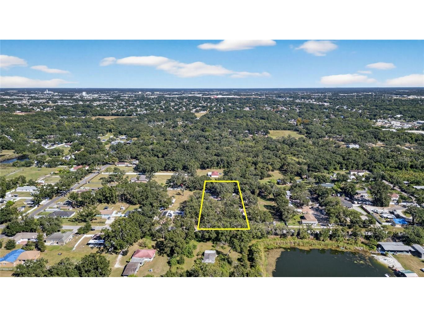 2014 S 58th St Tampa FL 33619 TB8441143 image7