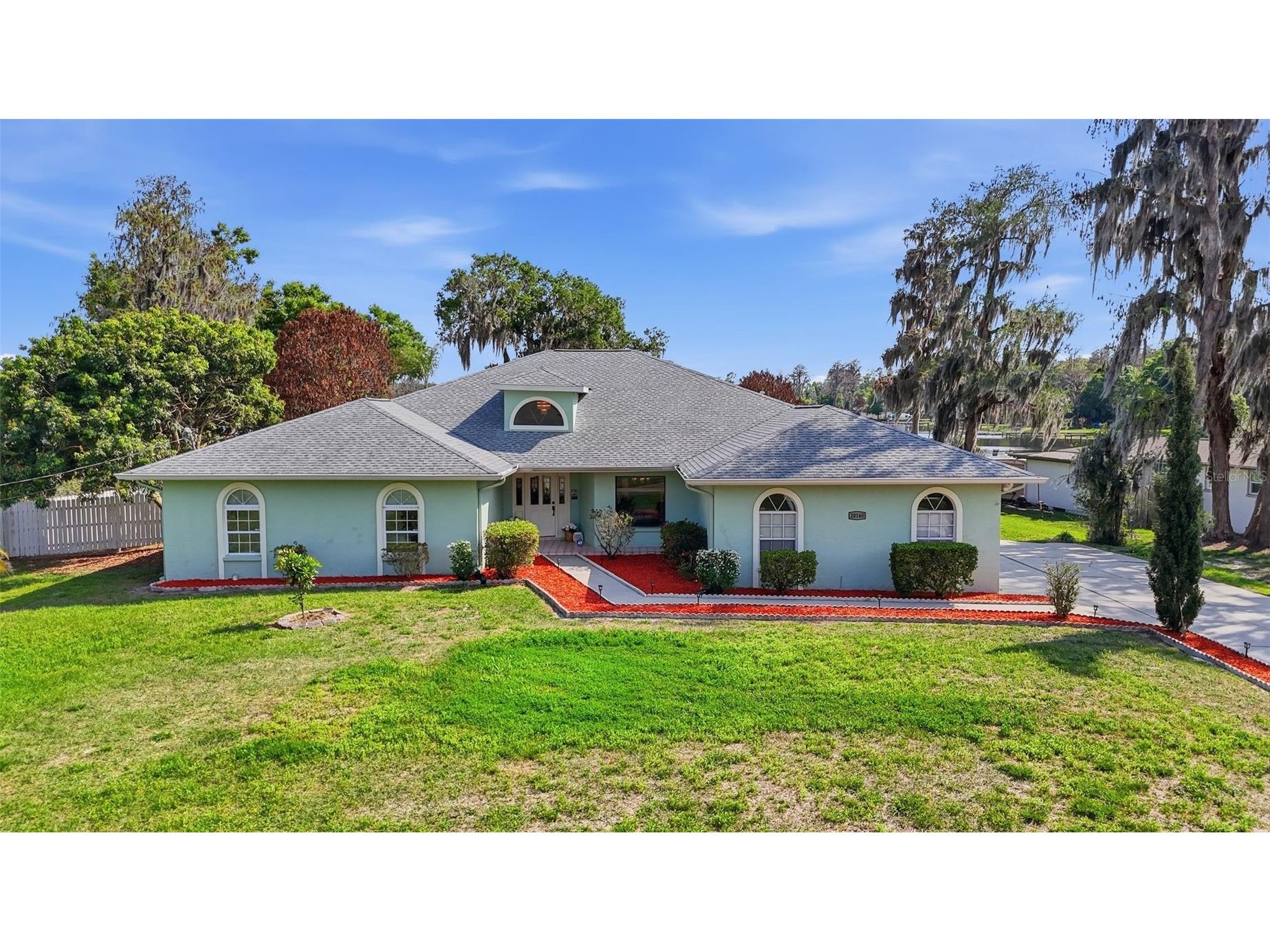 20140 W County Line Road Lutz FL 33558 - Browns Lake TB8492501 image1