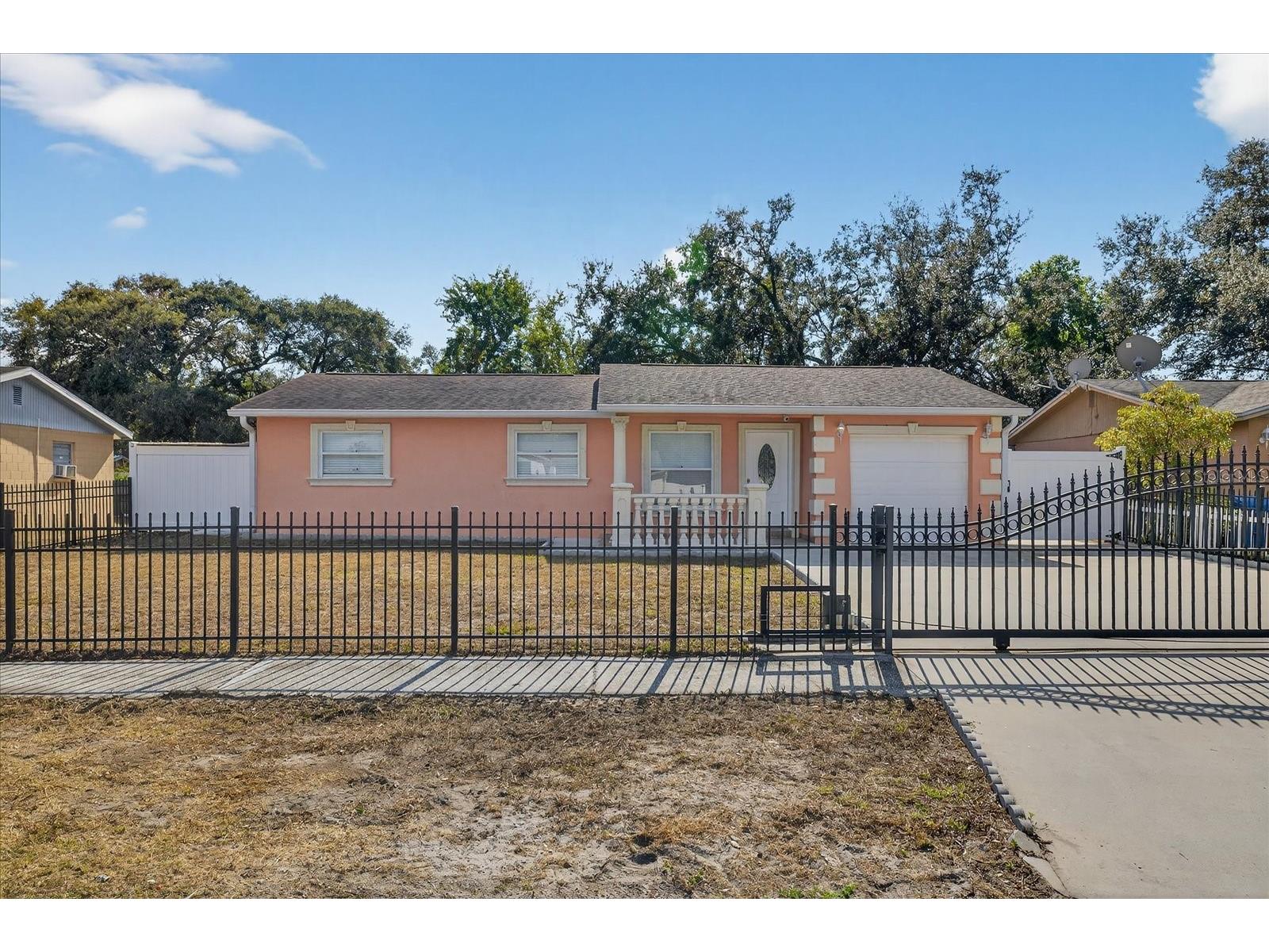2015 Balfour Circle Tampa FL 33619 TB8451907 image1