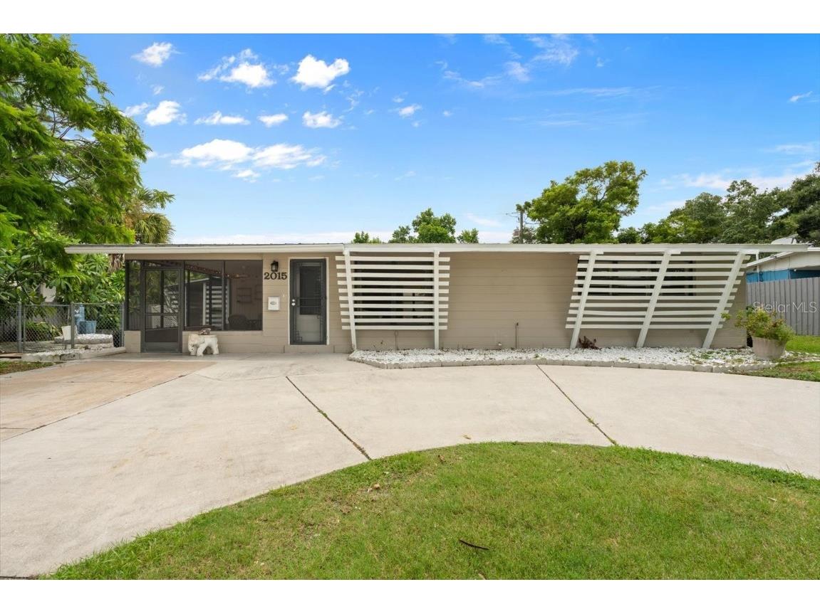 2015 Bayshore Gardens Parkway Bradenton FL 34207 A4653448 image1