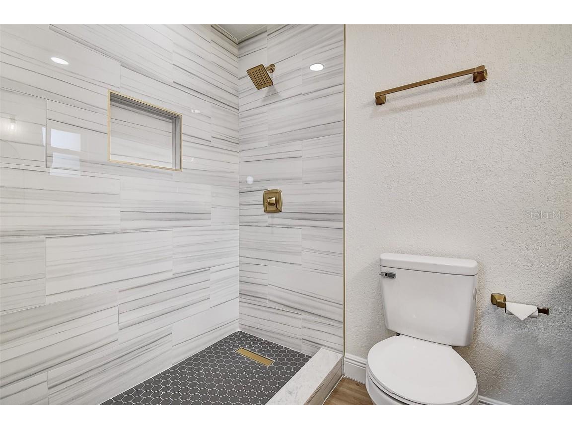 2015 Capri Road Valrico FL 33594 TB8432059 image15