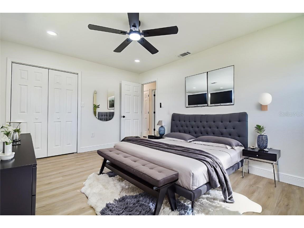 2015 Capri Road Valrico FL 33594 TB8432059 image17