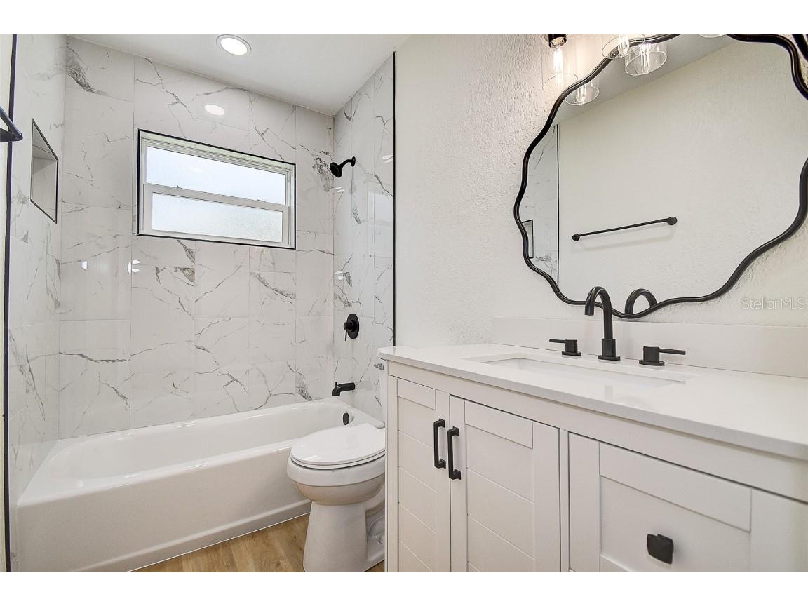 2015 Capri Road Valrico FL 33594 TB8432059 image18